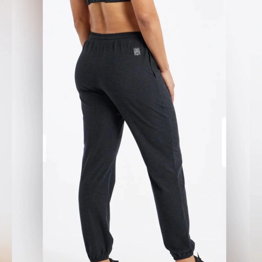 Oiselle Lux Jogger Sweatpants. Black Size Small. - Picture 2 of 7